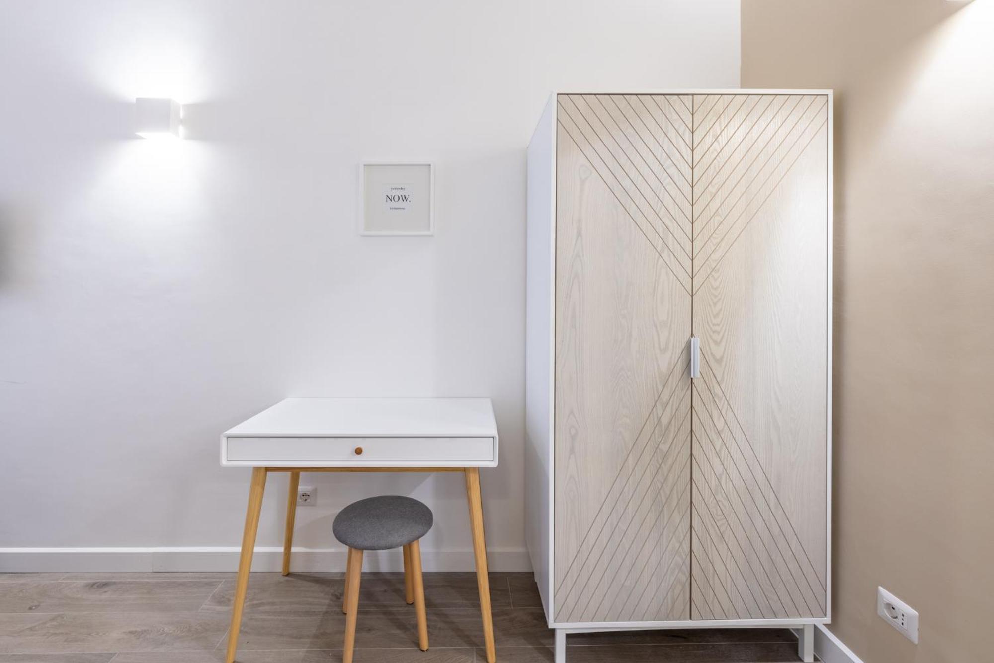 Vatican 2br In Apartment *